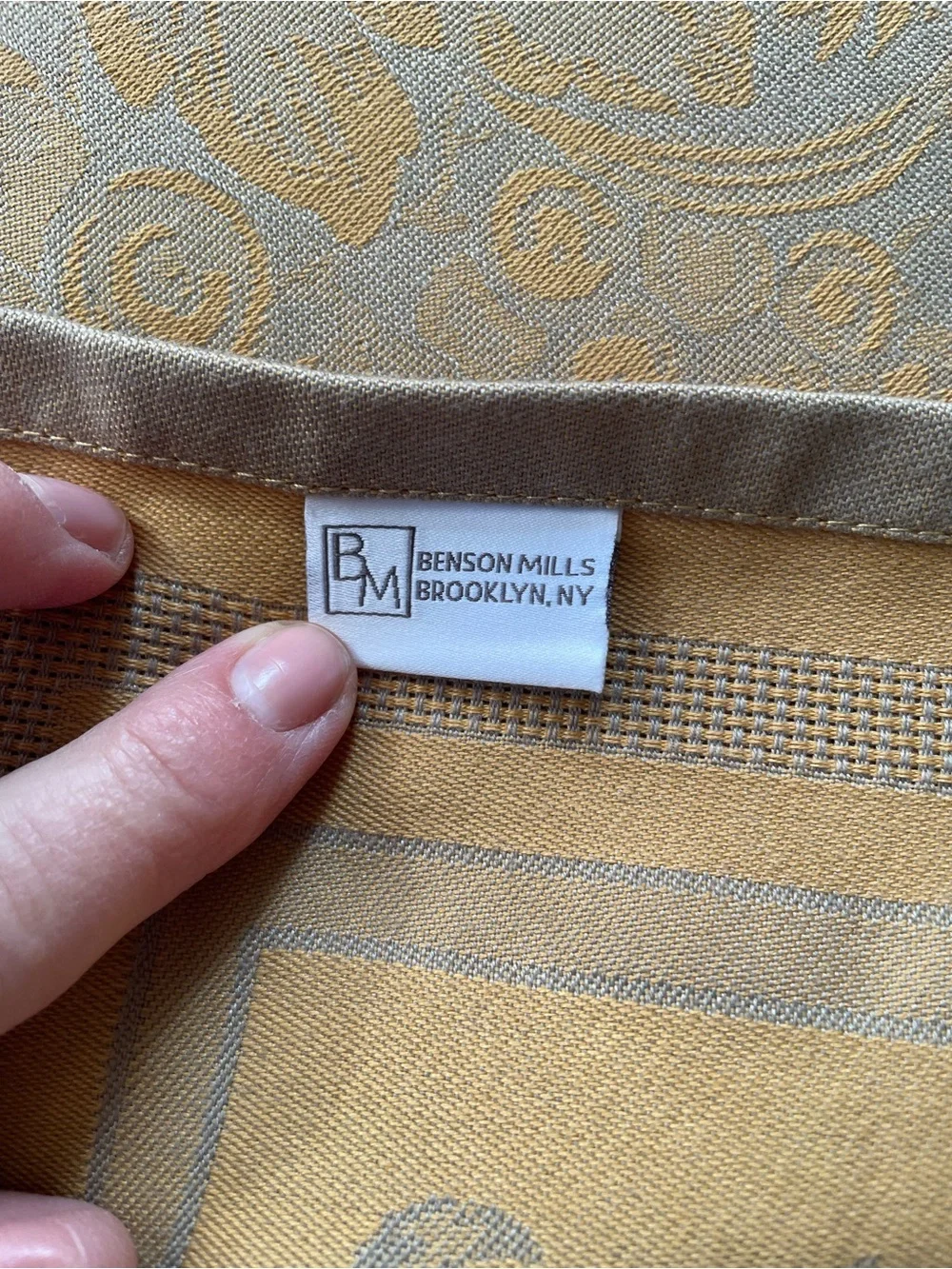 Benson Mills Vintage Tablecloth Oblong 60 x 120 Harvest Jacquard Pattern